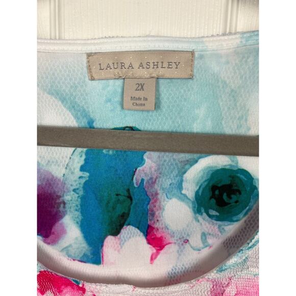 Laura Ashley 2X White Bold Colorful Pastel Floral Mesh Short Sleeve Top Boho - Picture 4 of 11